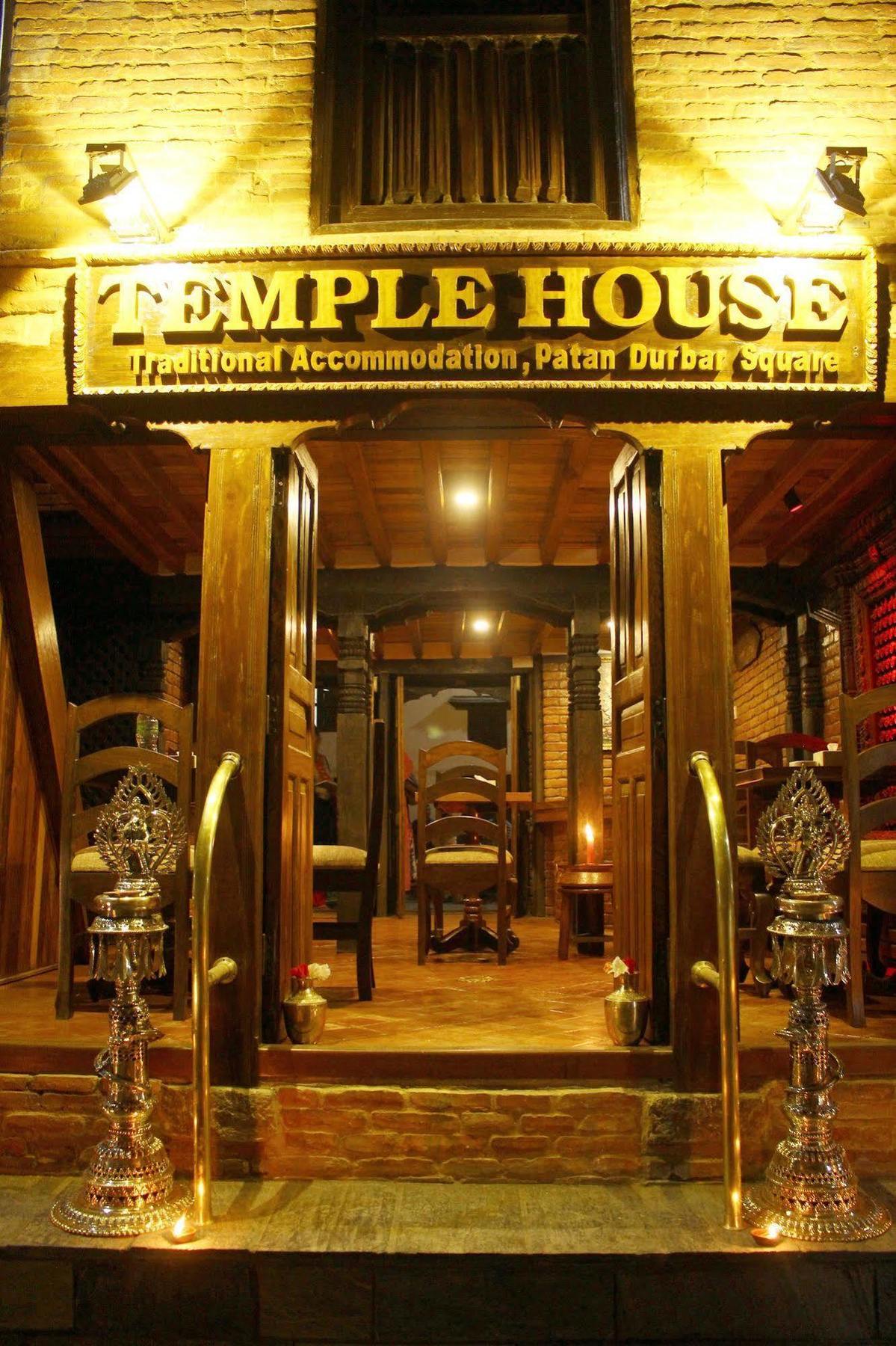 เทมเปิล เฮาส์ Hotel กาฐมาณฑุ ภายนอก รูปภาพ